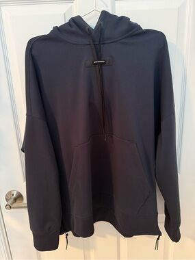 ON Running Women’s Hooded Pullover Sweatshirt